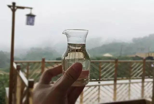 酱香型白酒怎样“醒酒”才能风味更佳？